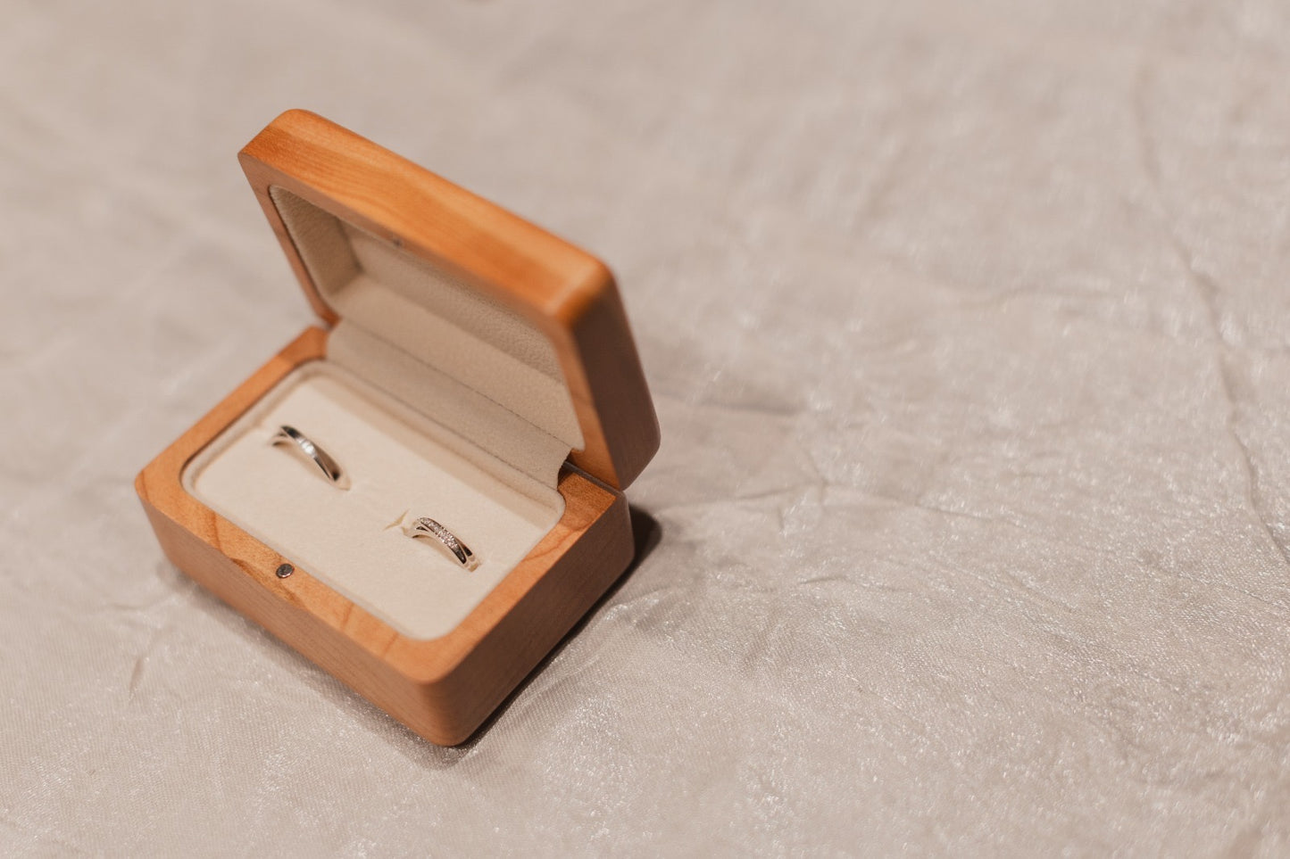 ETERNAL Couple Rings Box