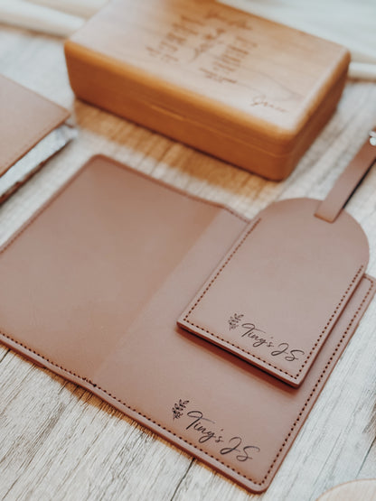 VANDRE | Passport Holder & Luggage Tag