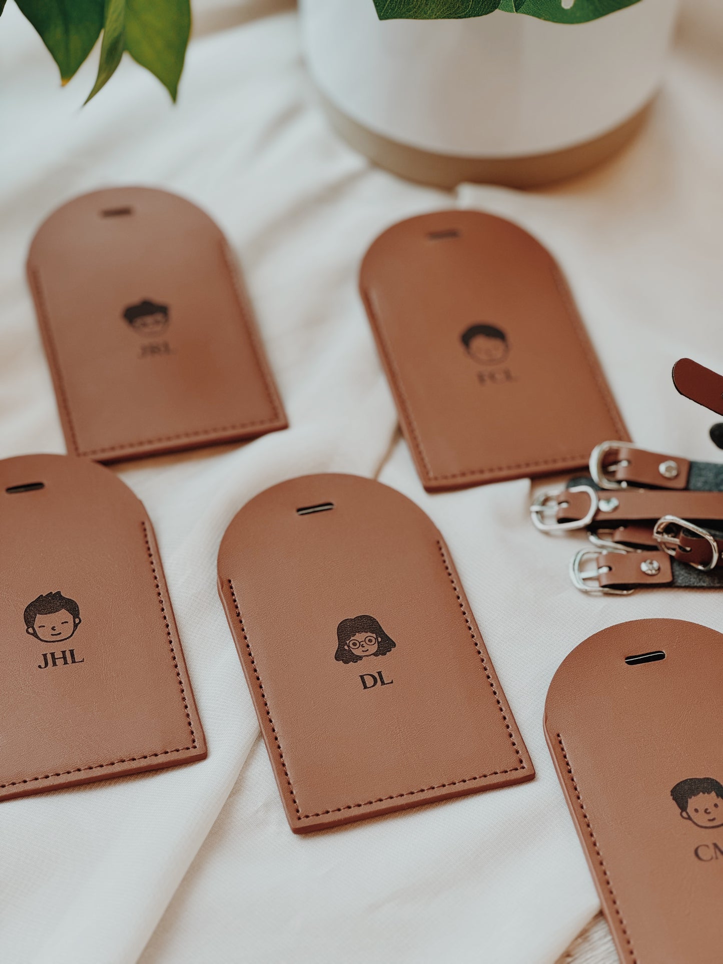 VANDRE | Passport Holder & Luggage Tag